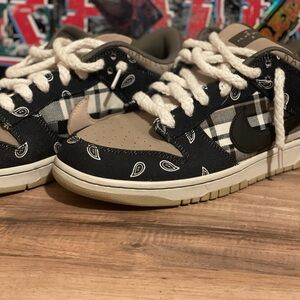 Jordan travis scott sbs nice shoes worn a little bit dont have box